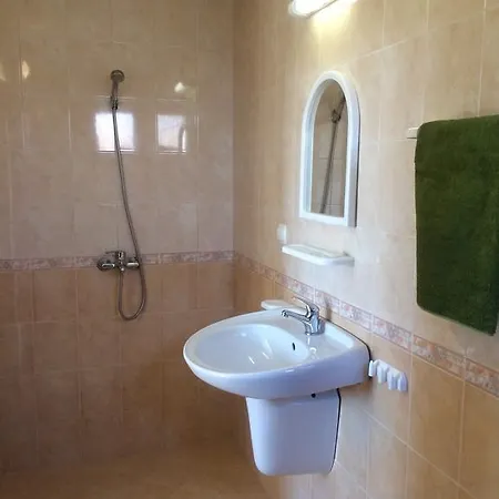 Guest house Omiros