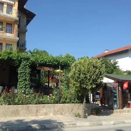 Guest house Omiros 2*